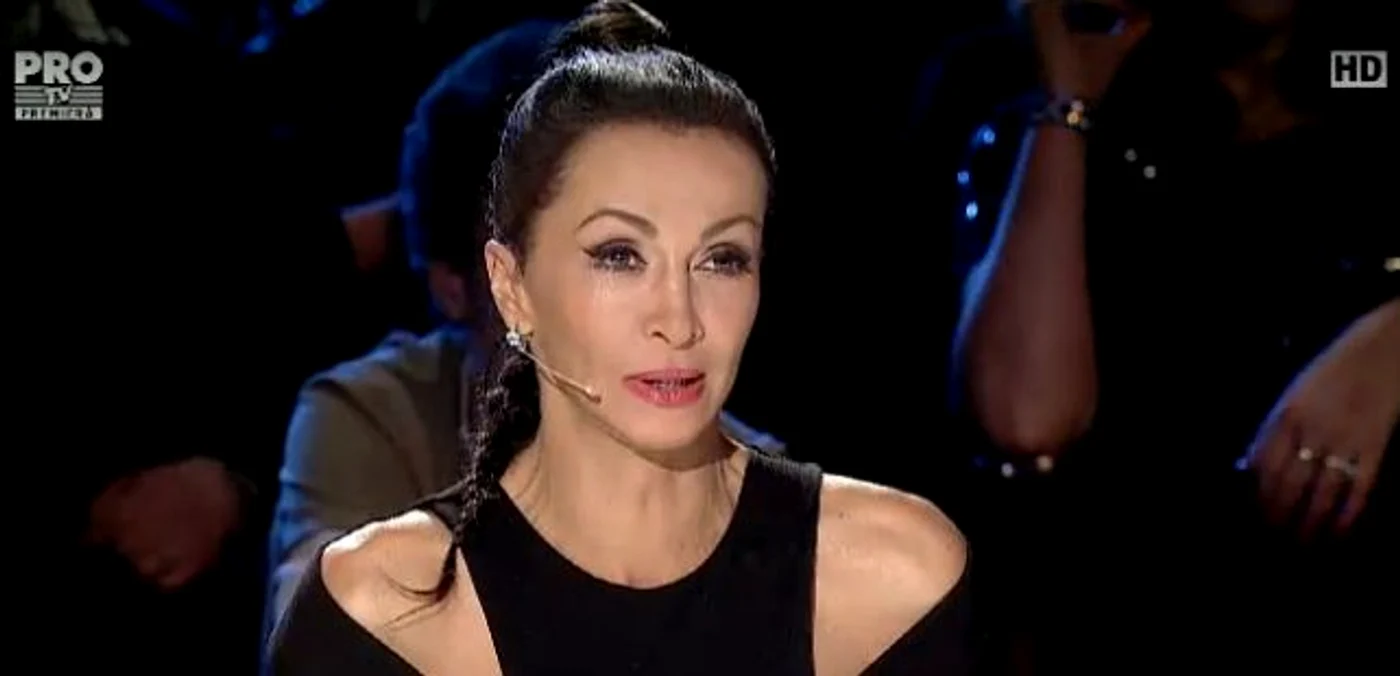 Mihaela Rădulescu a demonstrat că stăpânește limbile engleză și francezăFoto: captură Pro Tv