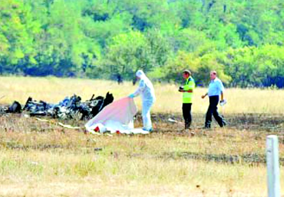 
    Criminaliştii au  analizat bucăţile  rămase din avion  