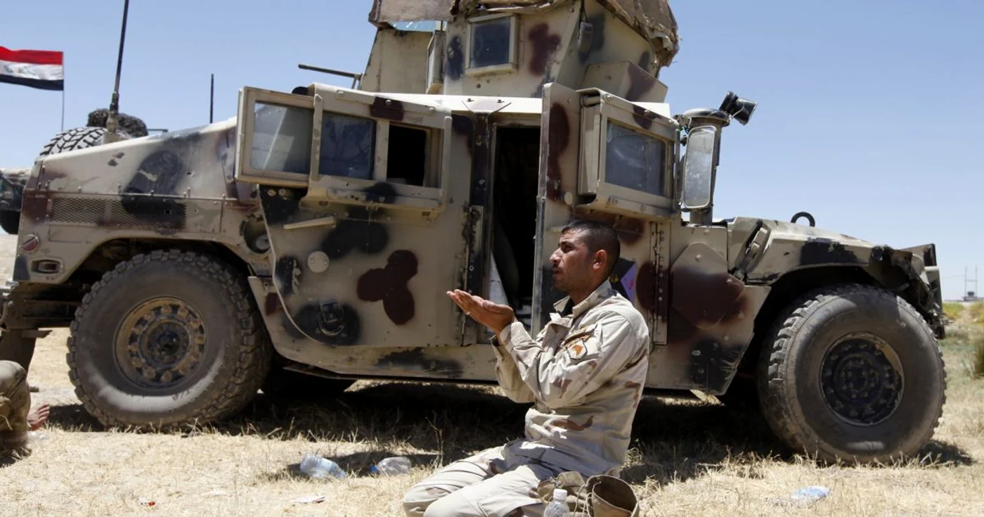 Armata irakiană a fost pusă pe fugă de jihadişti, cedând practic mai multe oraşe mari din nordul ţării. FOTO Reuters