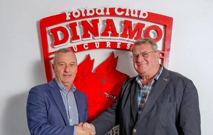 Mircea Rednic și Iuliu Mureșan, la prezentarea antrenorului la Dinamo (FOTO: FC Dinamo)