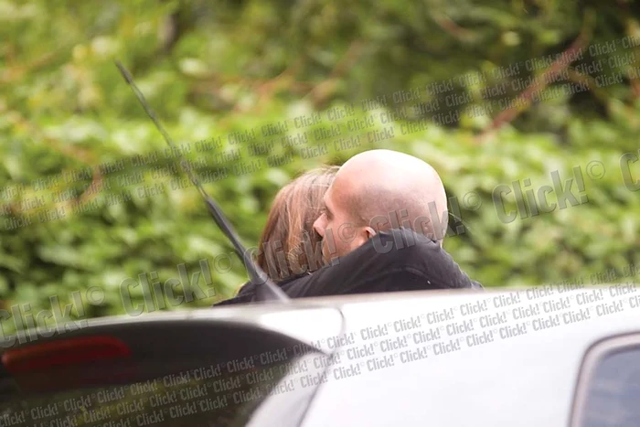 Gina Pistol s-a întâlnit în parc cu fratele ei, George (Fotografii: Mihai Ionescu)