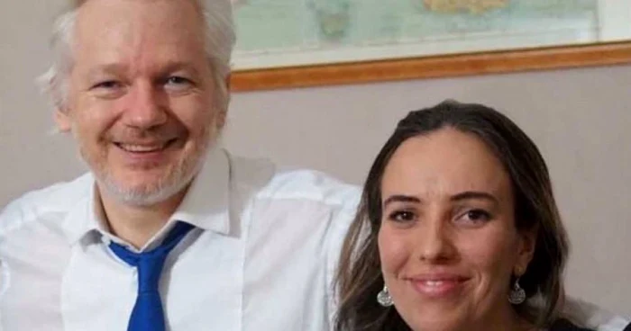 Julian Assange şi avocata Stella Morris FOTO Wikileaks