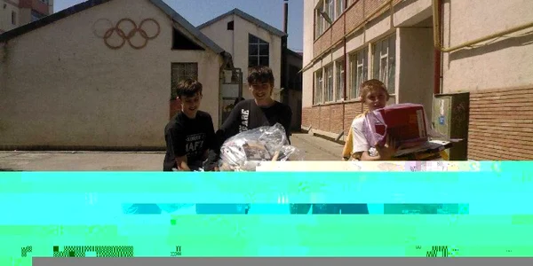 Elevii botoşăneni au colectat din şcoli peste şapte tone de deşeuri de hârtie şi carton