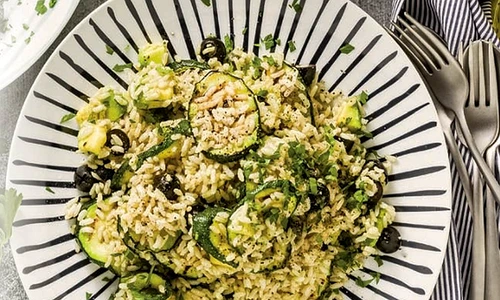 salata de orez cu legume jpg