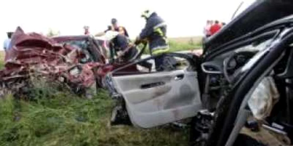 Reşiţa: EXCLUSIV Vinovatul de carnagiul din Banat, internat la Timişoara, bănuieşte că şi-a ucis iubita şi alţi cinci oameni (GALERIE FOTO)