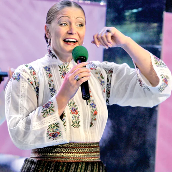 Cântăreaţa riscă să rămână fără afacere