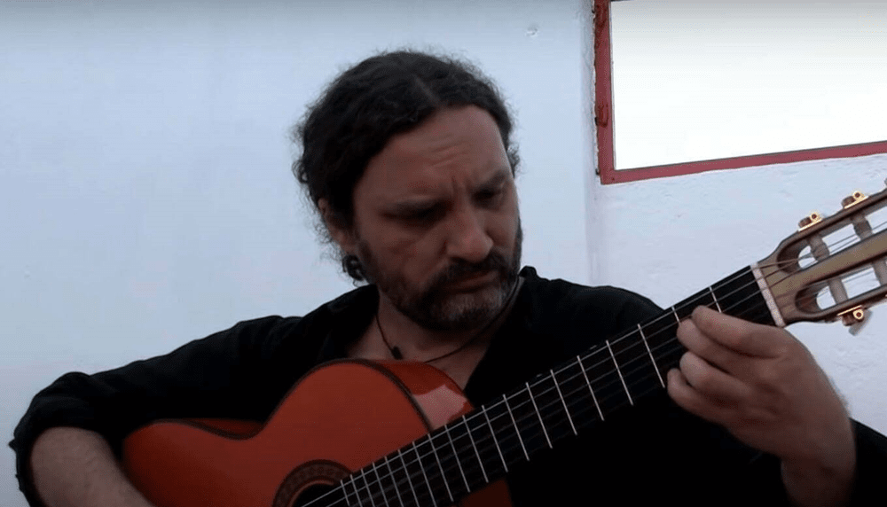 Chitaristul Maxim Belciug are concert la Slobozia. Artistul vine pentru prima dată în orașul din Bărăgan