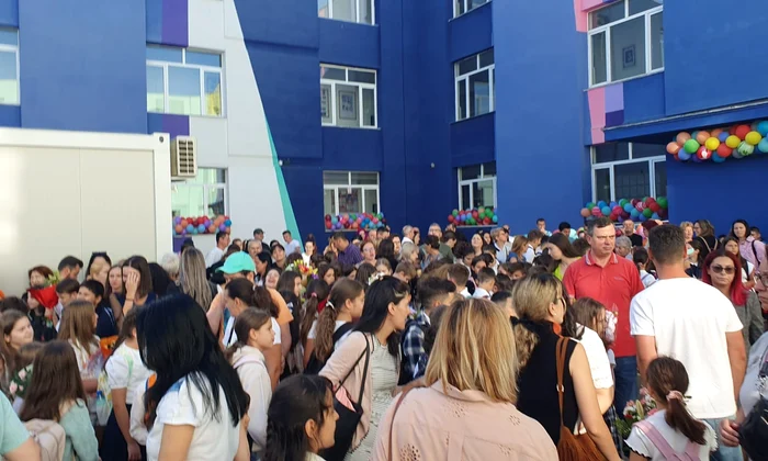 festivitate deschidere an scolar 2024 2025 jpg
