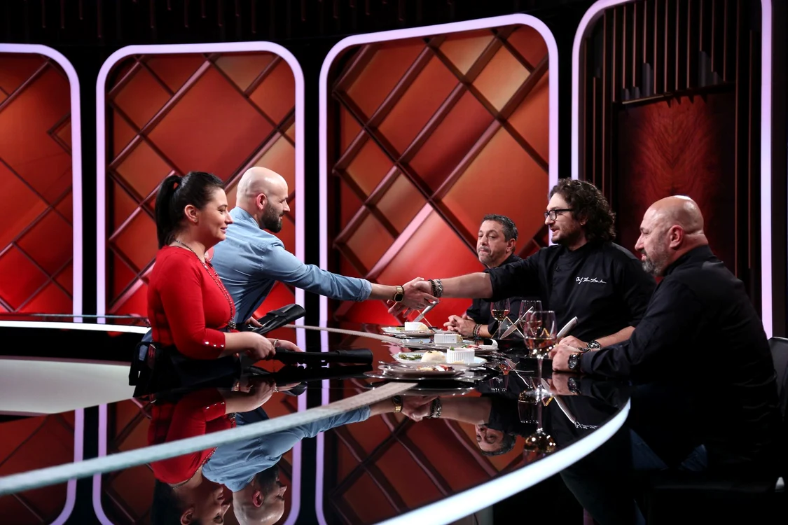 Nosfe si Madalina  Chefi la cutite Foto Antena 1 jpg