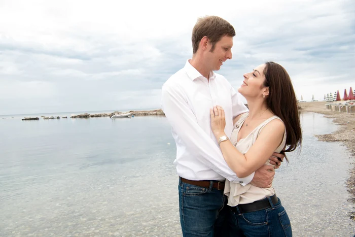 Cum au ajuns acești doi tineri să se acuze de violență? FOTO: Profimedia