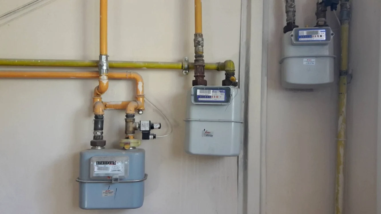 Echipele Delgaz Grid au descoperit sute de contoare care aveau scăpări de gaze
