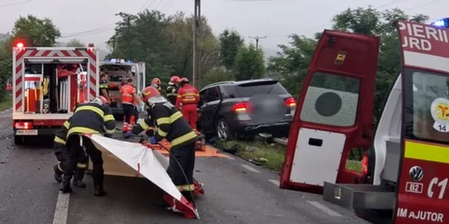 accident rutier intre Borod spre Cornițel, județul Bihor foto ISU BIHOR png