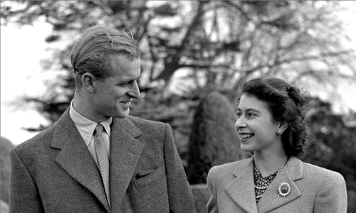 1 ei doi iar png png