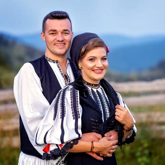 Dumitru Stroie, alături de sora sa, Ionela și soție, ClaudiaFoto: arhivă personală