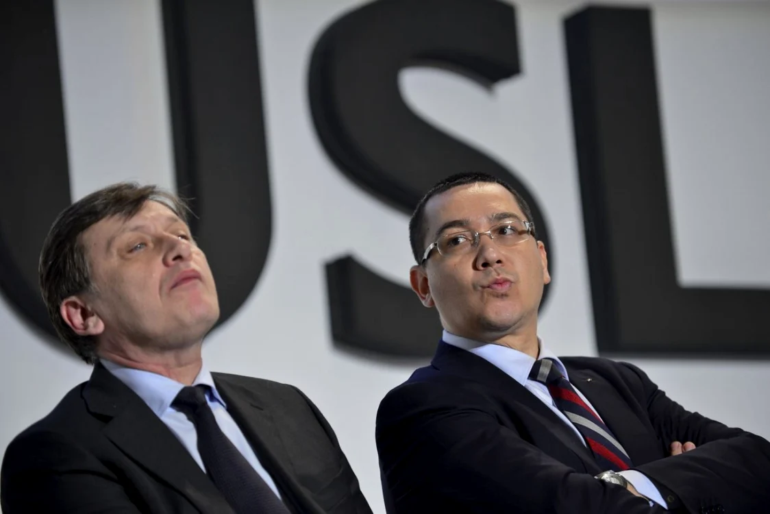 Realaţiile dintre Victor Ponta şi Crin Antonescu sunt din ce în ce  mai tensionate FOTO Adevărul