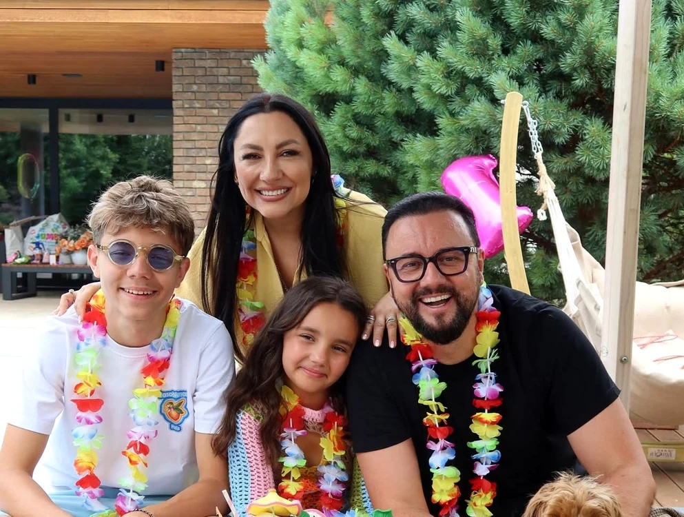 Andra și Cătălin Măruță, alături de copiii David și Eva  Sursa/Instagram