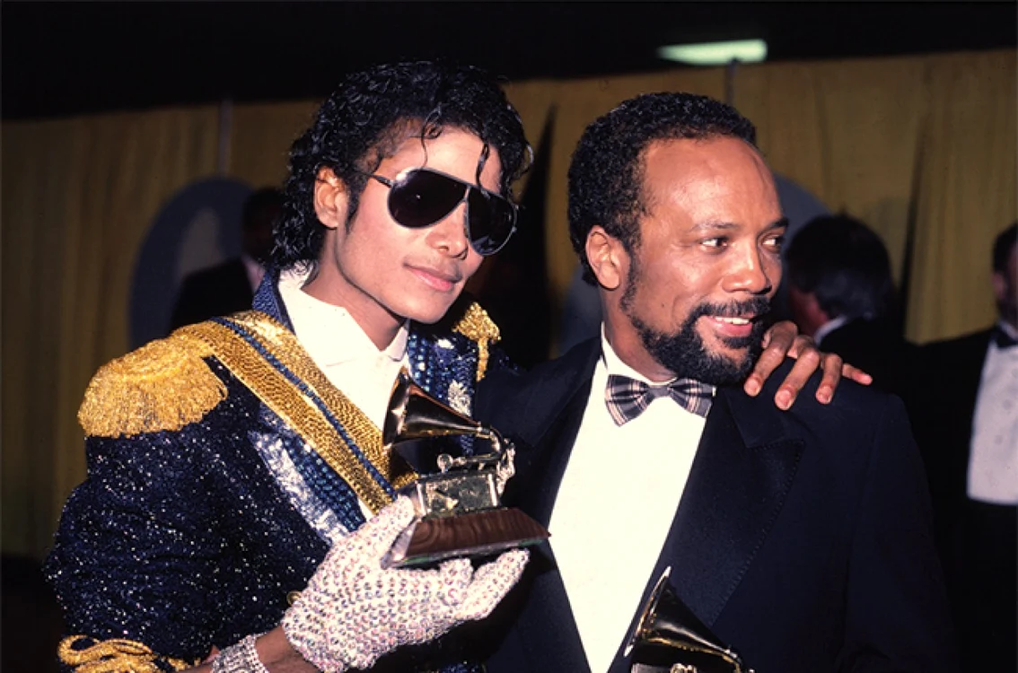 Michael Jackson şi Quincy Jones, la gala Grammy din anul 1984 FOTO Billboard