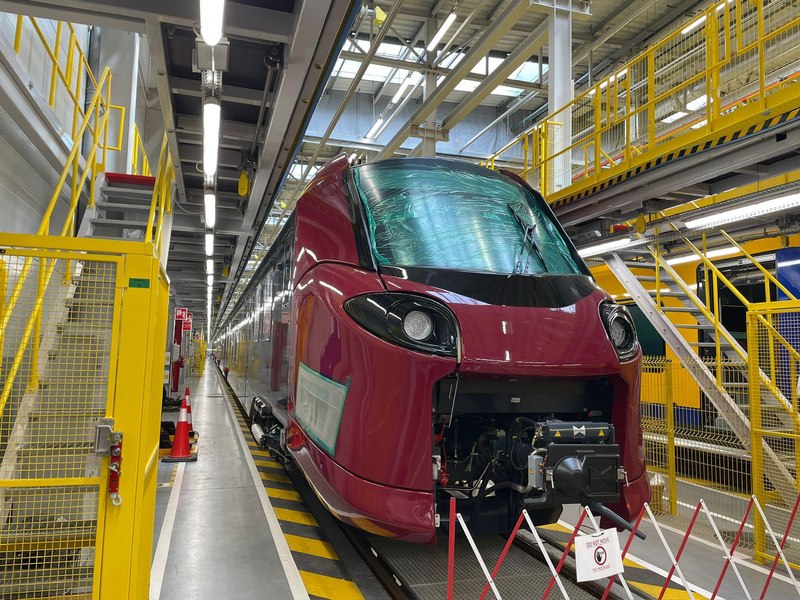Primul tren nou dintre cele 37 contractate va fi livrat pe 25 noiembrie și pus în funcțiune la Făurei