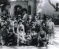 Călin (în rândul de sus), alături de colegii lui de școală 