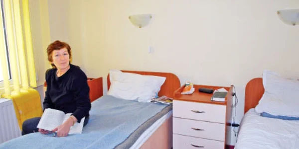  Mariana Moglan (58 de ani),  din Întorsura Buzăului, este încântată de saloanele în care este internată