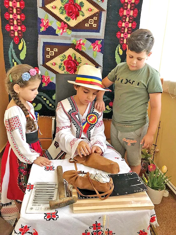 Flavius a participat şi la Olimpiada de meşteşuguri populare la Sibiu