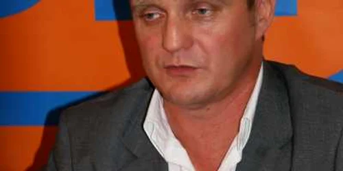 Managerul Popescu vorbeşte de ani de zile de tomograf la Spital, în timp ce bolnavii ajung la cabinetul soţiei
