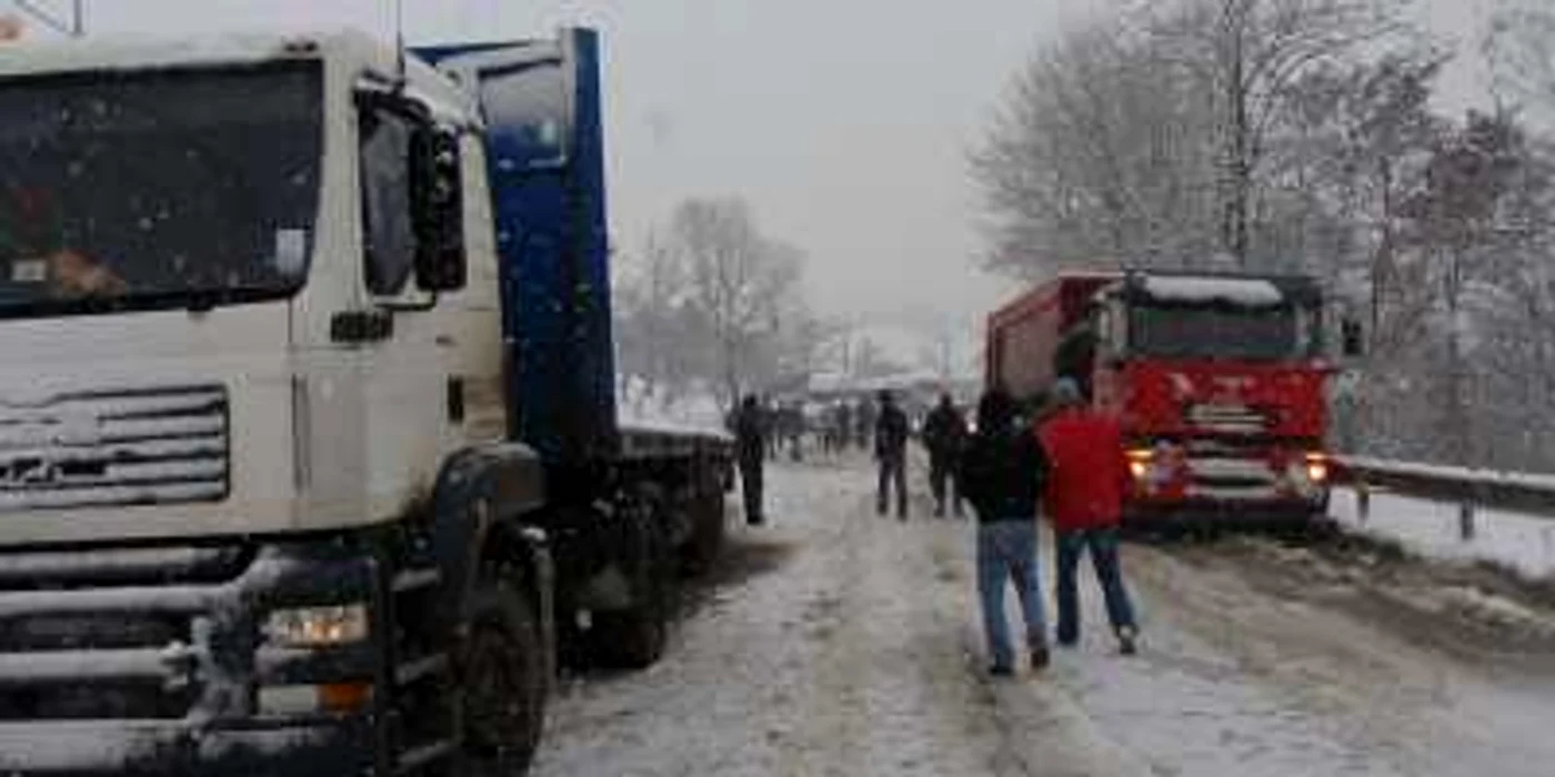 Circulaţia a fost blocată timp de peste 30 de minute