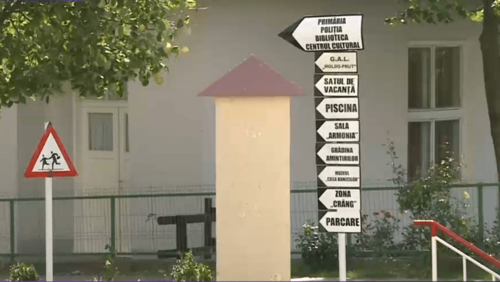 Comuna din Vaslui devenită atracție turistică. Are sat de vacanță, parcuri noi și piscină