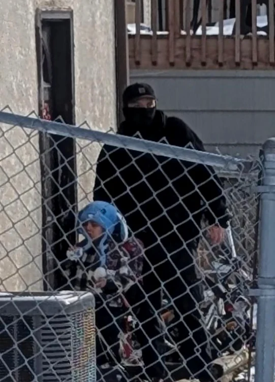 Copilul a fost dus într-un centru de detenție. Foto: X