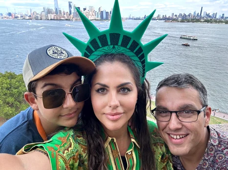 Cristi Brancu și Oana Turcu și-au însoțit fiul în America