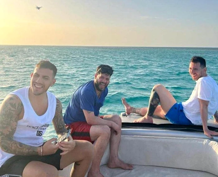 Lionel Messi, ”descoperind” Marea Roșie. Foto Instagram