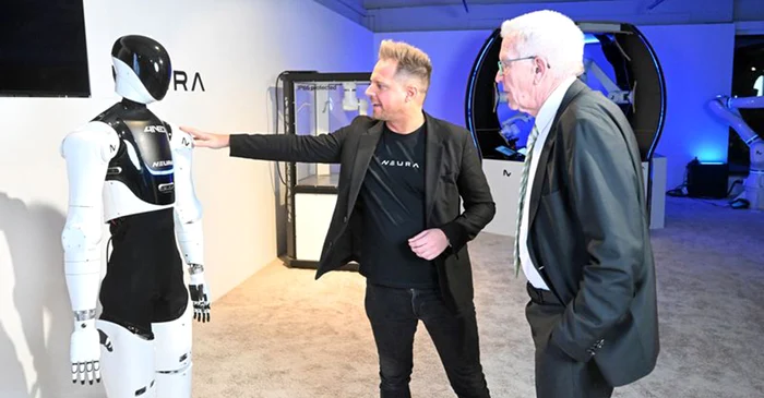 Roboți controlați de mici grupuri de celule cerebrale umane cultivate din celule stem