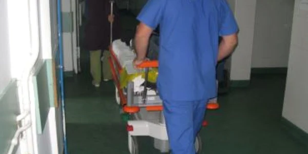 Minora a fost transportată la Seţia Psihiatrie pentru un control amănunţit 