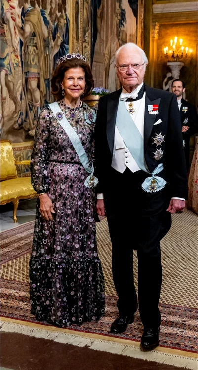 Regele și Regina Suediei la bal foto Facebook jpg