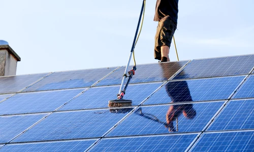 curatare panouri fotovoltaice jpg