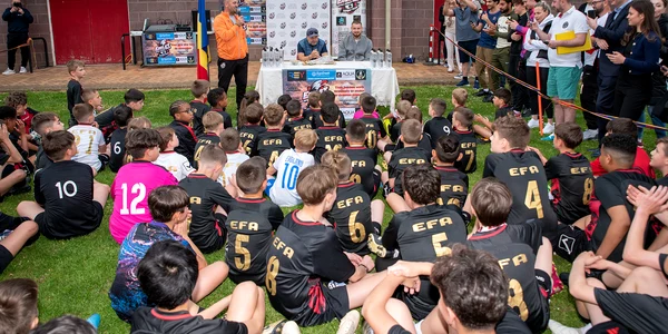Radu Drăgușin în vizită la Eagles Football Academy în Londra FOTO Horațiu Fulga 2 jpg
