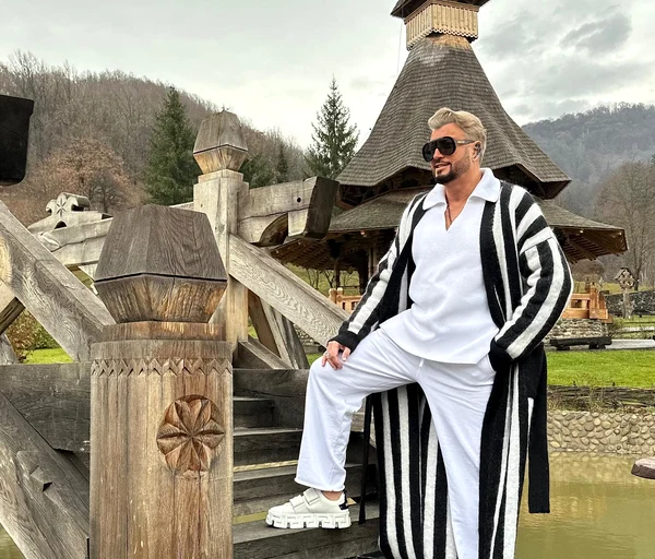 Botezatu a petrecut de ziua lui în Maramureș FOTO: facebook/Cătălin Botezatu
