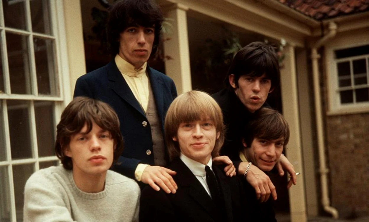 Formaţia Rolling Stones a luat naştere în anul 1962 şi continuă să concerteze şi astăzi 