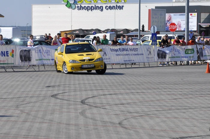 Mulţi severineni iubesc acest sport FOTO Corina Macavei