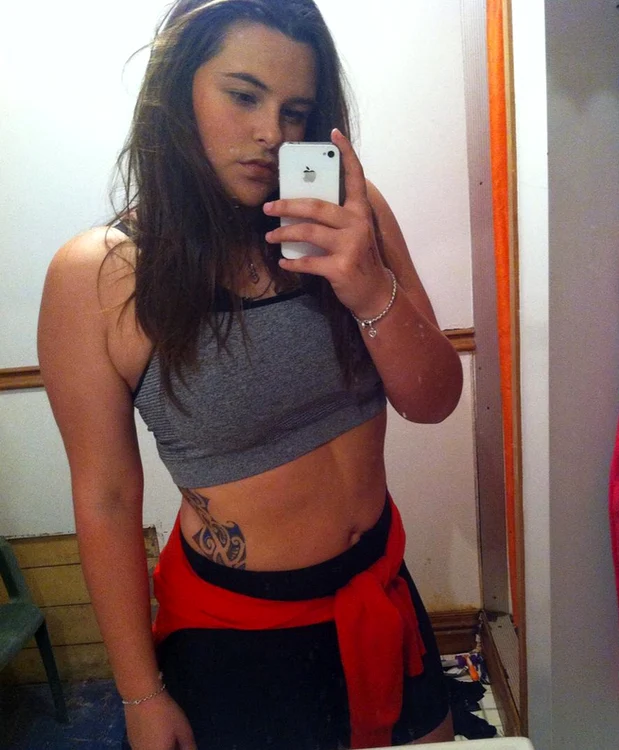 La școală toți o hărțuiau și făceau glume pe seama ei din cauza felului în care arăta