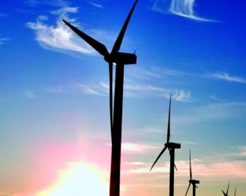 Instalaţiile eoliene reprezintă o soluţie bună pentru producerea energiei electrice