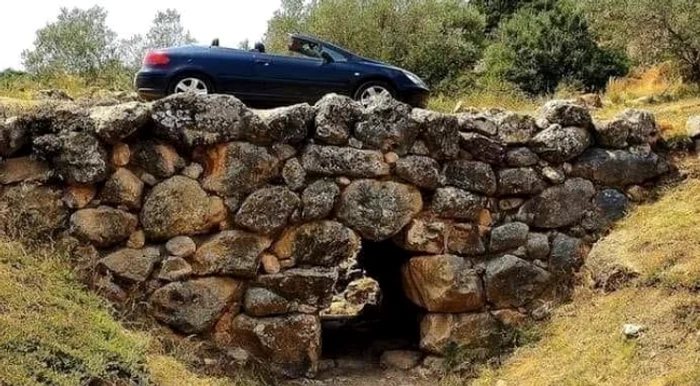 Podul este vechi de mii de ani / foto: Instagram