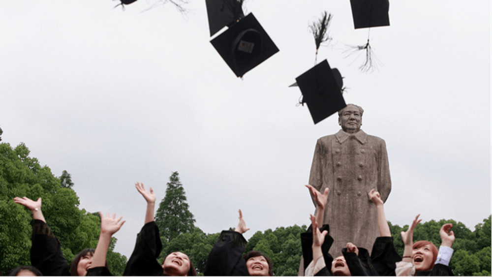 „Bătălia titanilor”. Ofensiva educațională a Chinei