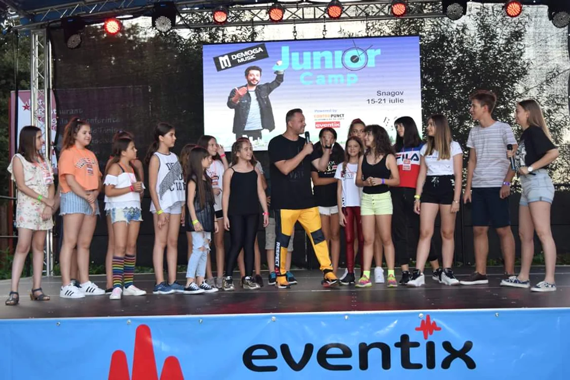 Ionuț Dumitru, zis şi Piticu': «Cânt și țin cursuri de street-dance cu copii»