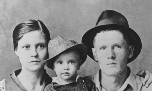 elvis presley si parintii 74178747 jpeg