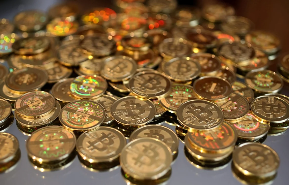 Bitcoinul, cea mai cunoscută monedă digitală, a fost interzisă în Ecuador