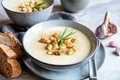 Supa crema de usturoi  Sursa foto shutterstock 1886842921 jpg