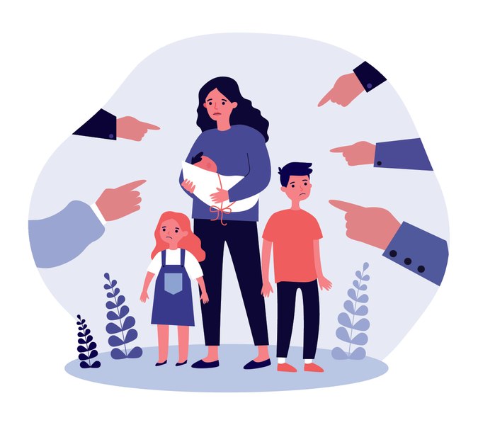 Mom shaming în România: între rușinarea publică și trauma maternă nevăzută