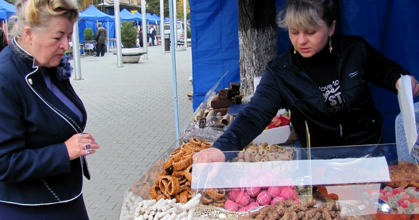Ploieştenii sunt atraşi de dulciurile din Budapesta