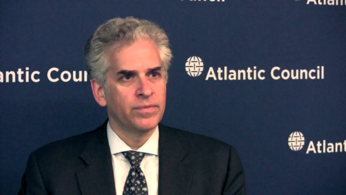 Barry Pavel este senior vice-preşedinte şi director al Centrului Scowcroft pentru Strategie şi Securitate în cadrul Atlantic Council